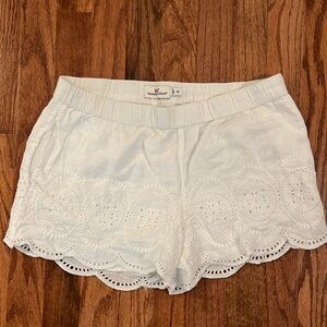 Vineyard Vines XS lace detail shorts